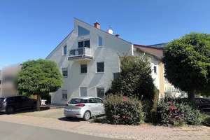 ----Attraktive 2-Zimmer-DG-Wohnung mit Balkon und Terrasse-----