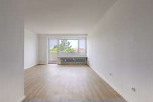 Modernisierte 2-Zimmer-Wohnung im 5. OG mit großer Loggia – Die vollständige Adresse der Immobilie erhältst du vom Anbieter., 81477 Solln, München – Vorschaubild 2