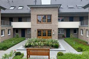 Hochwertige 2-Zimmer-Etagenwohnung mit Dachterrasse