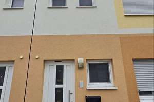 Reihenhaus – Die vollständige Adresse der Immobilie erhältst du vom Anbieter., 91325 Adelsdorf – Vorschaubild 1
