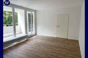 Helle + renovierte 2-Zimmer-Wohnung mit Balkon, guter Schnitt, separate Küche, Duschbad, Aufzug