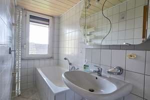 Ihr neues Zuhause in Schneeberg - liebevoll gepflegtes Einfamilienhaus mit Garten – Karl-Liebknecht-Straße 5, 8289 Schneeberg – Vorschaubild 12