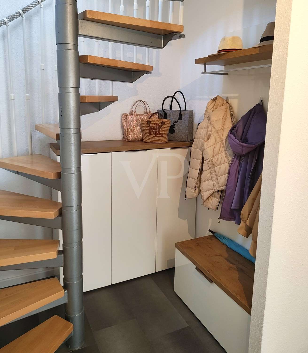 Immobilie in Oestrich-Winkel - Geschmackvoll modernisierte Maisonettewohnung in Rheinnähe - Einziehen und sich wohlfühlen! - Bild 12