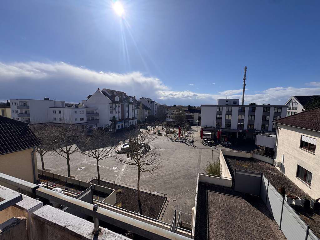 Immobilie in Rodgau - 4 Zimmer-Eigentumswohnung mit 2 Balkonen und Tiefgaragenstellplatz - Bild 3