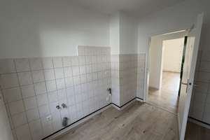 Frisch renovierte 3-Zimmer-Wohnung mit Tageslichtbad – ruhig wohnen am Ziesberg in Salzgitter-Bad – Am Ziesberg 16, 38259 Salzgitter-Bad, Salzgitter – Vorschaubild 4