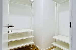 Lichtdurchflutete Wohnung mit außergewöhnlich großem Grundstücksanteil und parkähnlichem Blick – Storkower Straße 68, 10409 Prenzlauer Berg, Berlin – Vorschaubild 25
