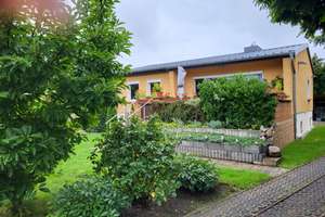 Einziehen und wohlfühlen – Attraktives Einfamilienhaus mit traumhaften Garten – Die vollständige Adresse der Immobilie erhältst du vom Anbieter., 14476 Fahrland, Potsdam – Vorschaubild 2