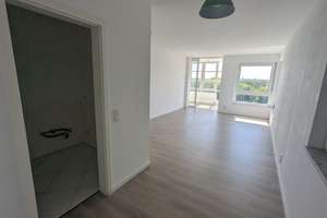 Erstklassige 1,5 -Raumwohnung  mit EBK und Balkon (Wasserblick)  direkt an der Spree !!!!! – An der Wuhlheide 234, 12459 Oberschöneweide, Berlin – Vorschaubild 4