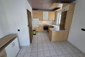 Gepflegte 3-Zimmer-Wohnung mit überdachter Terrasse und Gartenanteil in Karlsruhe-Knielingen – Die vollständige Adresse der Immobilie erhältst du vom Anbieter., 76187 Knielingen, Karlsruhe – Vorschaubild 1