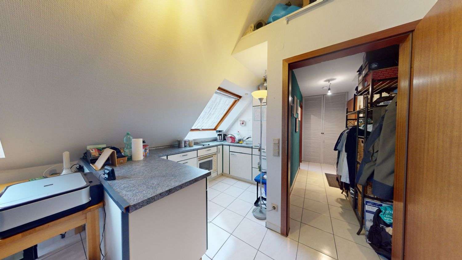 Immobilie in Korb - Schönes 1-Zimmer DG- Apartment in zentraler Lage von Korb im Remstal - Bild 2