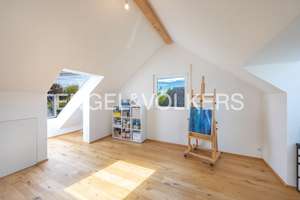Energieautarkes Wohnen auf 191 m²: Stylisches A+ Traumhaus mit 11,8-kW-PV-Anlage in Puchheim-Ort – Die vollständige Adresse der Immobilie erhältst du vom Anbieter., 82178 Puchheim – Vorschaubild 9