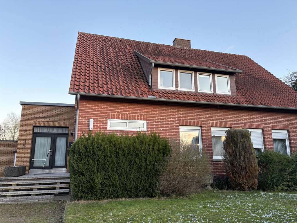 Immobilie in Pollhagen - Solides Zweifamilienhaus in ländlicher Lage! - Bild 0