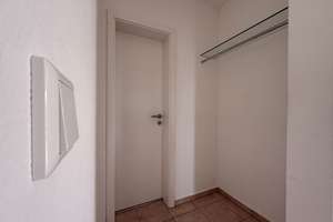 Helle, großzügige 3-Raum-Wohnung mit Fernblick und Einbauküche – Nöckersberg 74, 45257 Byfang, Essen – Vorschaubild 3