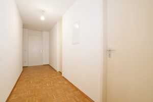 AIGNER - Großzügige 3-Zimmer Wohnung mit zwei Balkonen in Bogenhausen – München – Vorschaubild 7