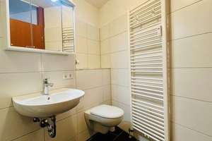 Möblierte 1-Zimmerwohnung mitten in der City mit Stellplatz! – Zähringerstraße 47, 76133 Innenstadt-Ost, Karlsruhe – Vorschaubild 5