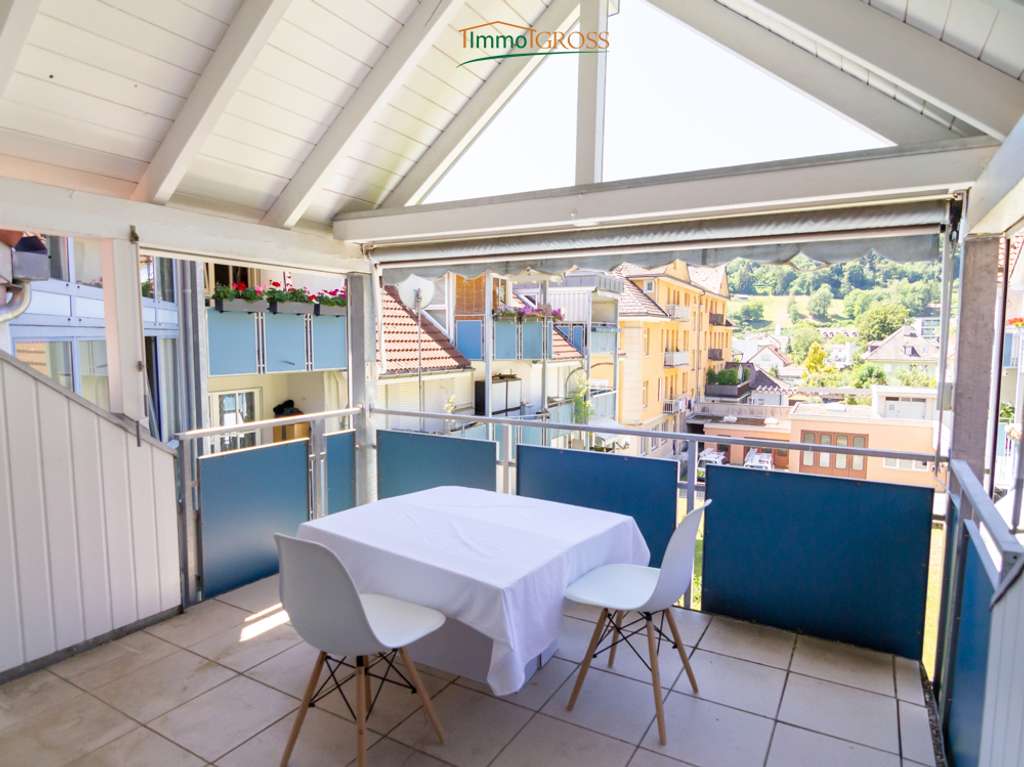 Immobilie in Zell im Wiesental - Stilvolle 3-Zimmer-Wohnung mit Galerie und Balkon in Zell im Wiesental - Bild 2