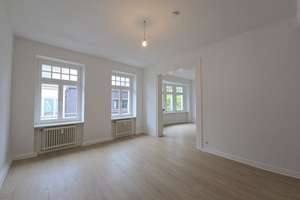 Toller Altbauflair! Renovierte 3 ZKB-Wohnung in der Gütersloher Innenstadt