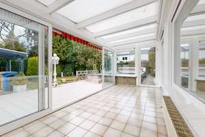 Charmanter Bungalow auf großzügigem Eckgrundstück in ruhiger Lage – Die vollständige Adresse der Immobilie erhältst du vom Anbieter., 53177 Heiderhof, Bonn – Vorschaubild 9