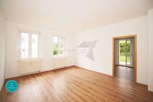 Ruhige 3-Raum-Wohnung mit Balkon und Tageslichtbad im Grünen