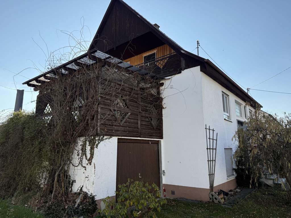 Immobilie in Ertingen - Haus am Ortsrand von Ertingen mit Blick auf Wiesen und Felder - Bild 3