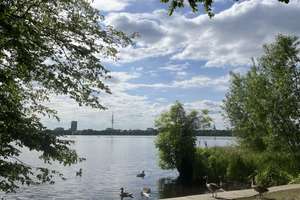 Attraktive Wohnung direkt an der Alster