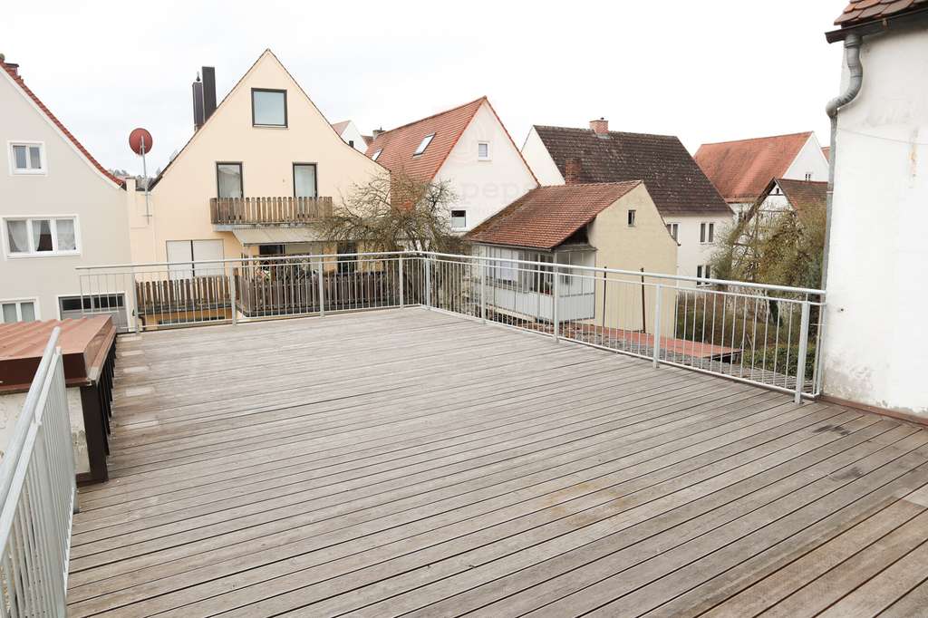 Immobilie in Monheim - Vielseitiges Wohn- und Geschäftshaus in zentraler Stadtlage von Monheim  I  Provisionsfrei - Bild 4