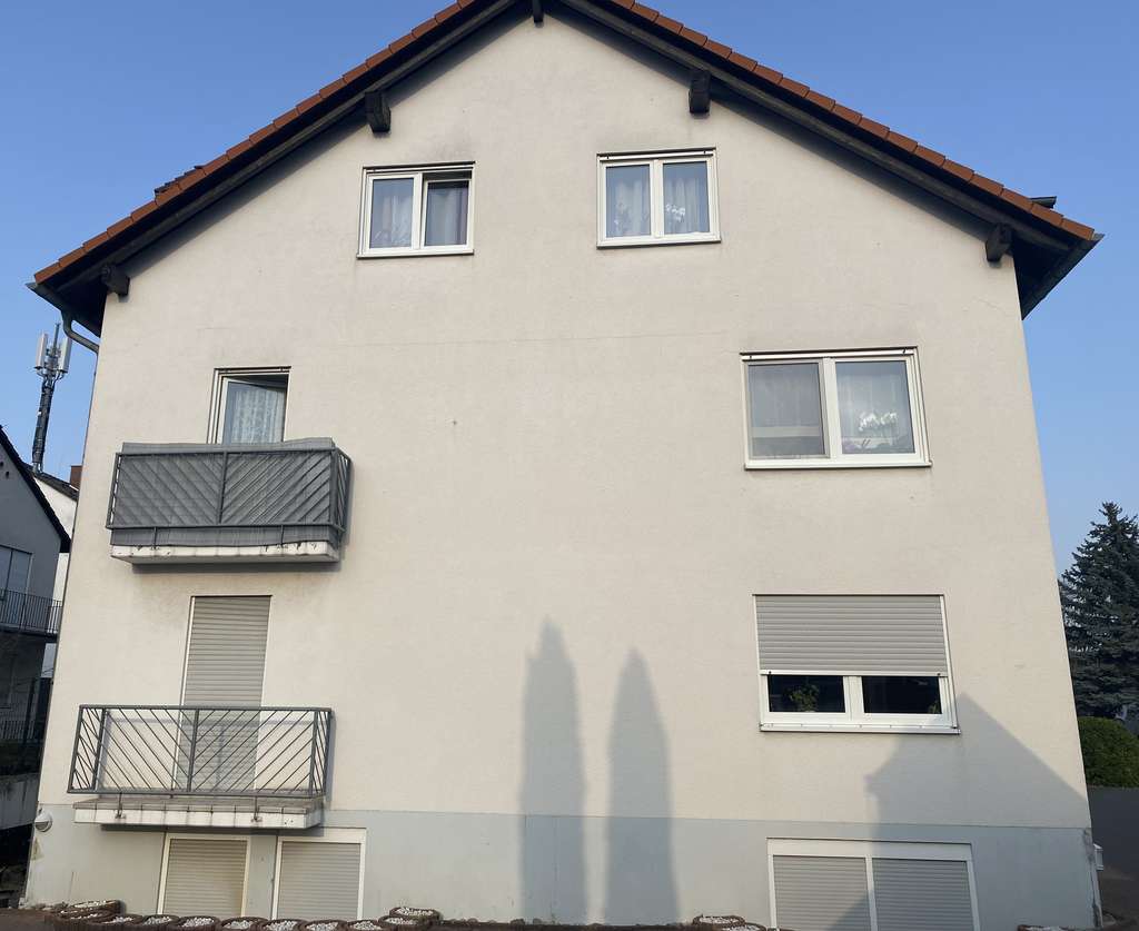 Immobilie in Guntersblum - Sehr schöne 3 Zimmer Dachgeschoss Wohnung mit 2 PKW-Stellplätzen für Kapitalanleger o. Eigennutzung - Bild 3