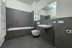 Willkommen in Ihrem neuen Zuhause! Großzügige 3-Zimmerwohnung mit Terrasse – Hedwig-Porschütz-Str. 30, 10557 Moabit, Berlin – Vorschaubild 10
