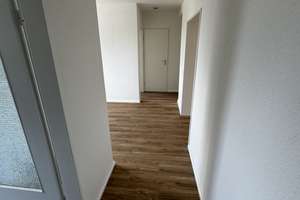 Renovierte 3,5-Zimmer Wohnung im 2. OG mit Balkon in Travemünde – Rose 53, 23570 Travemünde, Lübeck – Vorschaubild 3