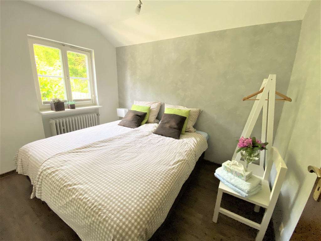 Immobilie in Seebach - Attraktives Doppelhaus in bevorzugter, unverbaubarer Panoramawohnlage mit zusätzlicher Bebauun - Bild 5