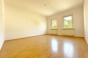 Zentral in S-Feuerbach: 3-Zi.-Altbauwohnung mit Stellplatz & Einbauküche – ideal auch als WG – Die vollständige Adresse der Immobilie erhältst du vom Anbieter., 70469 Feuerbach-Mitte, Stuttgart – Vorschaubild 6