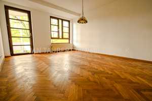 **ZENTRALES WOHNEN IM ALSTERTAL** renovierte 2-Zimmer-Wohnung mit sonnigem Balkon + TG – Hamburg – Vorschaubild 5