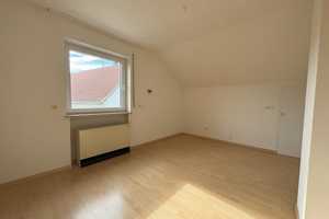 Wohnhaus mit vielen Zimmer und kleinem Grundstück zum Modernisieren in Laupheim-Untersulmetingen – Biberach (Kreis) – Vorschaubild 29