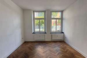 Charmantes Altbau-Mehrfamilienhaus mit Gewerbeeinheit im Innenhof in begehrter Innenstadtlage – 40211 Stadtmitte, Düsseldorf – Vorschaubild 4