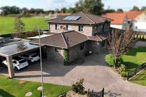 Idylle trifft auf Komfort – Ihr Traumhaus in Neurhede wartet auf Sie! – Die vollständige Adresse der Immobilie erhältst du vom Anbieter., 26899 Rhede (Ems) – Vorschaubild 2