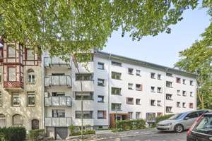 komplett modernisierte 3,5 Zimmer Wohnung
