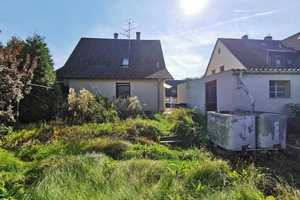 Zweifamilienhaus mit großem Garten und Photovoltaik-Anlage zur Übernahme in Holzminden – Holzminden (Kreis) – Vorschaubild 6