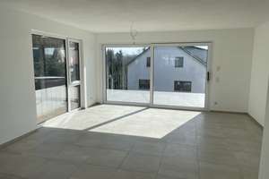 Wohntraum auf höchstem Niveau in Aalen-Fachsenfeld: Neubau moderne Doppelhaushälfte mit Garten – Richthofenstrasse 10/2, 73434 Fachsenfeld, Aalen – Vorschaubild 10