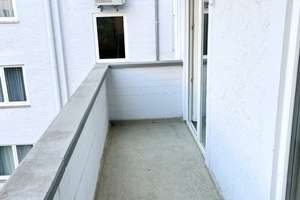 ***Zentrale Lage: 4 helle, schöne Räumlichkeiten, gleichmäßiger Schnitt, Balkon*** – Bonifaziusplatz 2, 55118 Neustadt, Mainz – Vorschaubild 3