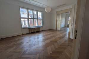 charmante 5,5-Zimmer- Altbauwohnung mit Balkon mit tollem Ausblick in Berlin- Westend – Die vollständige Adresse der Immobilie erhältst du vom Anbieter., 14050 Westend, Berlin – Vorschaubild 6