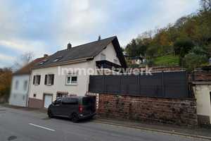 geräumiges Familienhaus mit sonnigem Stufengarten in zentraler ruhiger Lage – Saarpfalz-Kreis – Vorschaubild 2