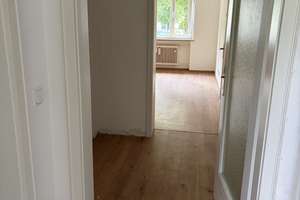 Kompaktes 1-Zimmer-Apartment: Wohnen im Herrenbach