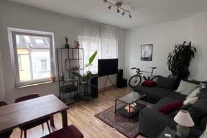 3-Zimmer-Wohnung mit kleinem Balkon in Düsseldorf Unterbilk – Düsseldorf – Vorschaubild 1
