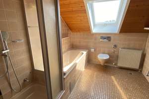 Große DG-Wohnung mit Balkon in ruhiger Lage von Zell- 3,5 Zi-82qm- – Aichelberger Weg 3, 73119 Zell unter Aichelberg – Vorschaubild 5