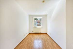 +++ Zur Eigennutzug oder als Kapitalanlage - 1.OG frei - 3-Fam-REH - modernisiert - inkl. Garage +++ – Makrelenweg 11, 70378 Mönchfeld, Stuttgart – Vorschaubild 13