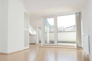 Lichtdurchflutete 4-Zi.-Wohnung in begehrter Lage – 70182 Dobel, Stuttgart – Vorschaubild 2
