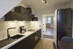 Modern möbliertes 15qm Zimmer in renovierter Wohnung – Camerloherstraße 105, 80689 St. Ulrich, München – Vorschaubild 3