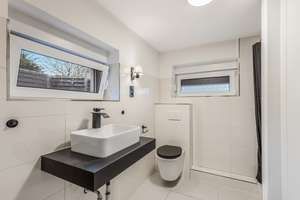 Stilvoller Bungalow mit besonderem Raumgefühl in Henstedt-Ulzburg – Die vollständige Adresse der Immobilie erhältst du vom Anbieter., 24558 Henstedt-Ulzburg – Vorschaubild 14