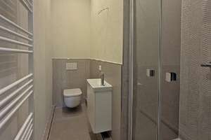 Erstbezug nach Renovierung: Lichtdurchflutete 5-Raum-Wohnung mit ZWEI BALKONEN & Gäste-WC – Die vollständige Adresse der Immobilie erhältst du vom Anbieter., 1277 Striesen-Ost, Dresden – Vorschaubild 6