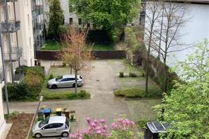Kompakte DG 3-Zimmer mit neuem Laminat u. Wanne in Zentrumsnähe!
Stellplatz mgl. – Hainstraße 68, 9130 Sonnenberg, Chemnitz – Vorschaubild 1